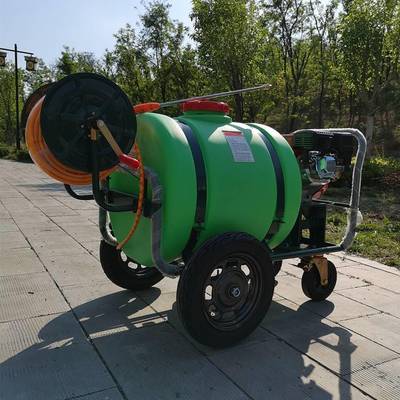 高效農(nóng)業(yè)利器 高粱地殺蟲噴藥機(jī)與遠(yuǎn)射程汽油噴霧器的應(yīng)用優(yōu)勢